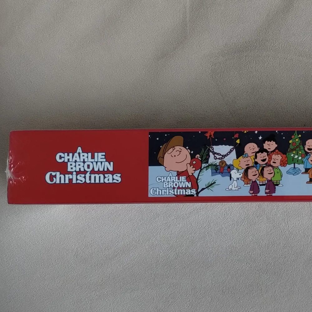 Peanuts Puzzle Charlie Brown Christmas NEW & SEALED Aquarius 1000 Piece